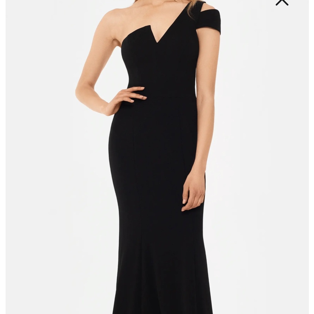 Betsy & Adam Elegant Black One-Shoulder Dress - Picture 3 of 3